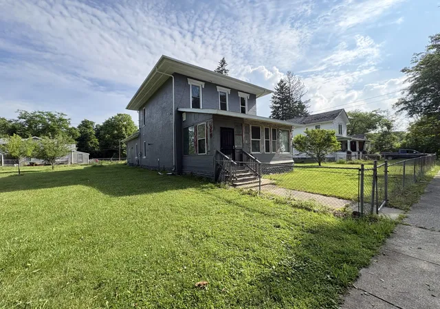 2nd image of 216 W Chestnut St, Albion, MI 49224 | MLS# 64026040355