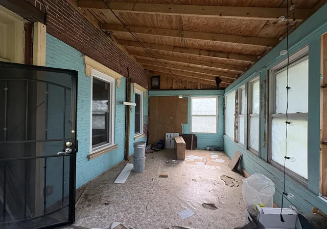 5th image of 216 W Chestnut St, Albion, MI 49224 | MLS# 64026040355
