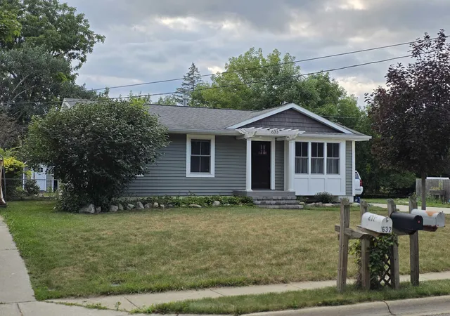 1st image of 633 Aldrich St, Linden, MI 48451 | MLS# 58050217256