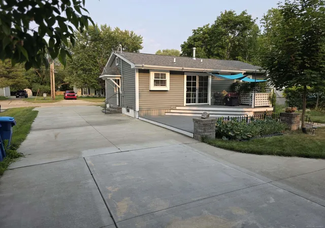 4th image of 633 Aldrich St, Linden, MI 48451 | MLS# 58050217256