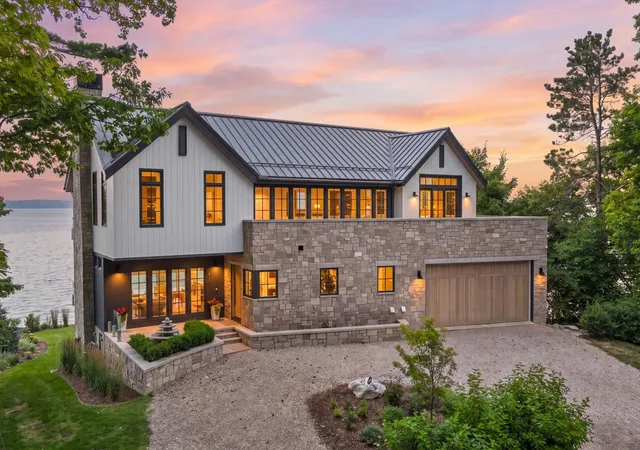 1st image of 9669 Peninsula Dr, Traverse City, MI 49686 | MLS# 78080071893