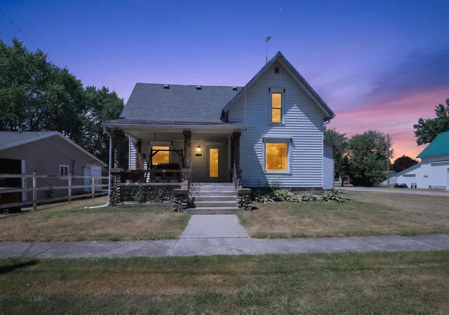 1st image of 204 S Hodges Dr, Perrinton, MI 48871 | MLS# 79080071894