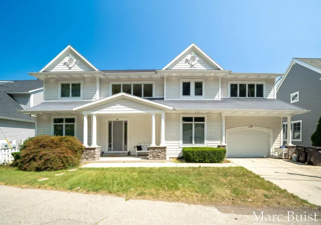 2nd image of 421 N Lake Dr, Caledonia, MI 49316 | MLS# 65026040367