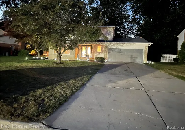 Photo 2 of Single family home for sale at 20360 Wildhern St, Southfield, MI 48076 | MLS# 20261060979 | Listing updated on 2026-09-05