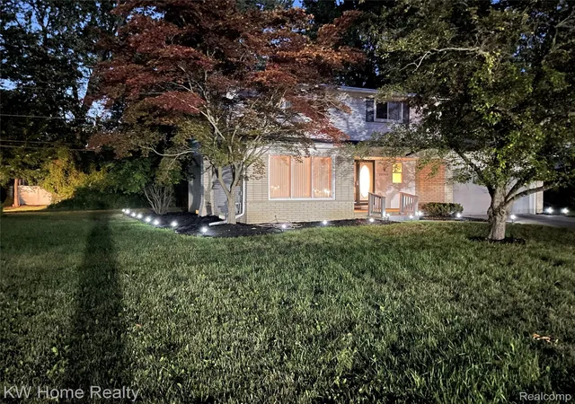 Photo 2 of Single family home for sale at 20360 Wildhern St, Southfield, MI 48076 | MLS# 20261060979 | Listing updated on 2026-09-05