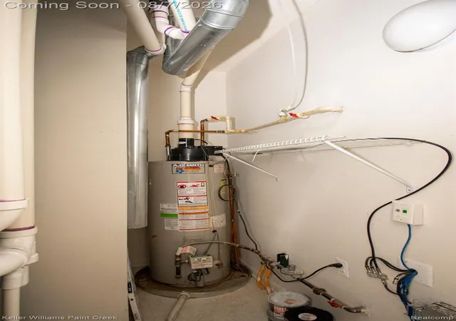 2nd image of 25564 Portico Ln, Novi, MI 48375