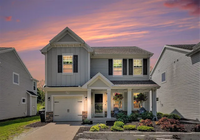 2nd image of 675 Meadow Dr, South Haven, MI 49090 | MLS# 69026040374