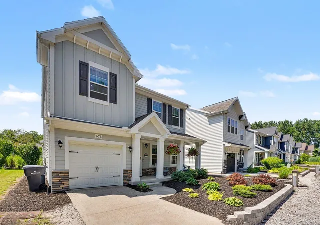 3rd image of 675 Meadow Dr, South Haven, MI 49090 | MLS# 69026040374