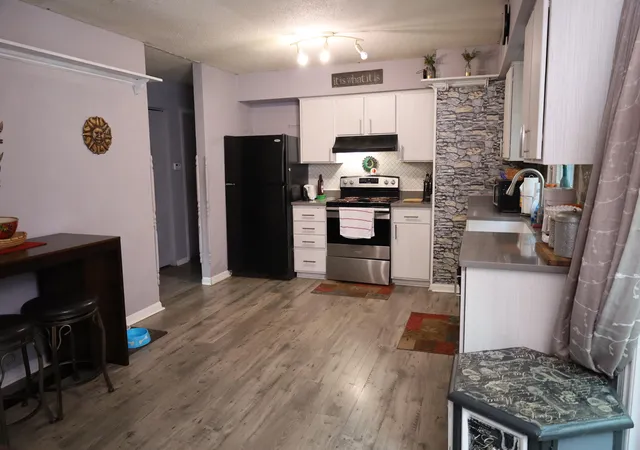 2nd image of 16154 Gary Ave, Grand Haven, MI 49417 | MLS# 71026040372