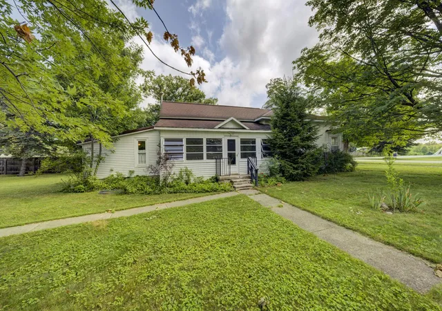 3rd image of 116 S Walnut, Kalkaska, MI 49646 | MLS# 78080071900