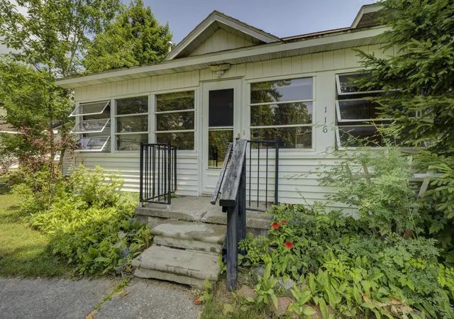 4th image of 116 S Walnut, Kalkaska, MI 49646 | MLS# 78080071900
