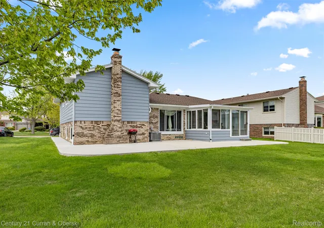 3rd image of 45561 Edgewood Ct, Canton, MI 48187 | MLS# 20261061022