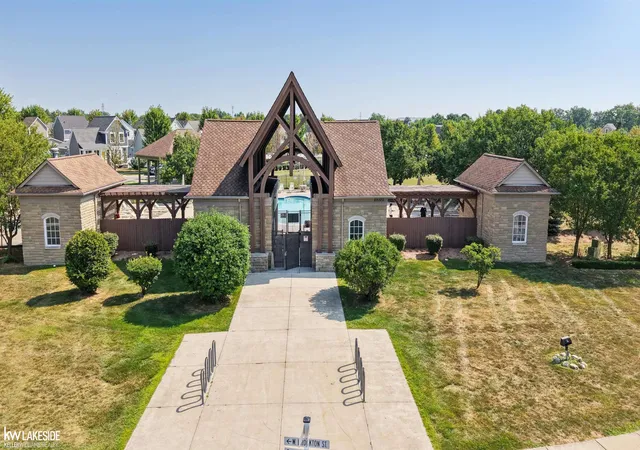 4th image of 59303 Amherst Ave, New Haven, MI 48048 | MLS# 58050217285