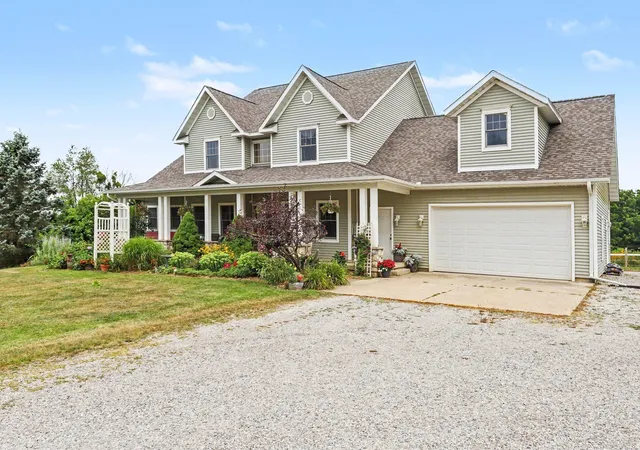 3rd image of 688 Ladyman Rd, Sherwood, MI 49089 | MLS# 68026040405