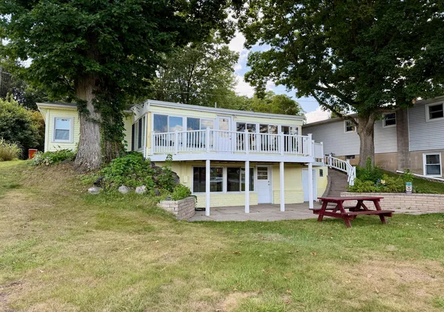 3rd image of 8980 Loveless Dr Ne, Rockford, MI 49341 | MLS# 67026040406