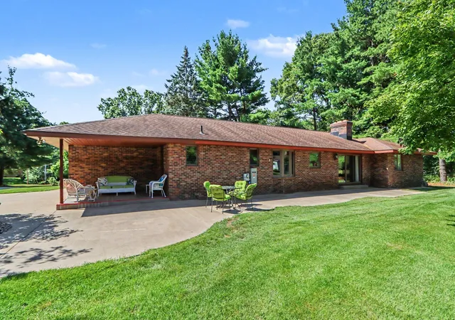 4th image of 8610 W Pq Ave, Mattawan, MI 49071 | MLS# 66026040400