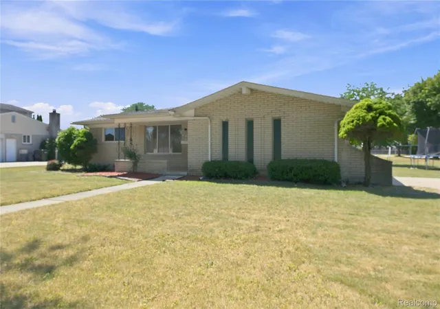 Photo 2 of Single family home for sale at 36759 Wayne Dr, Sterling Heights, MI 48312 | MLS# 20261061057 | Listing updated on 2026-09-06