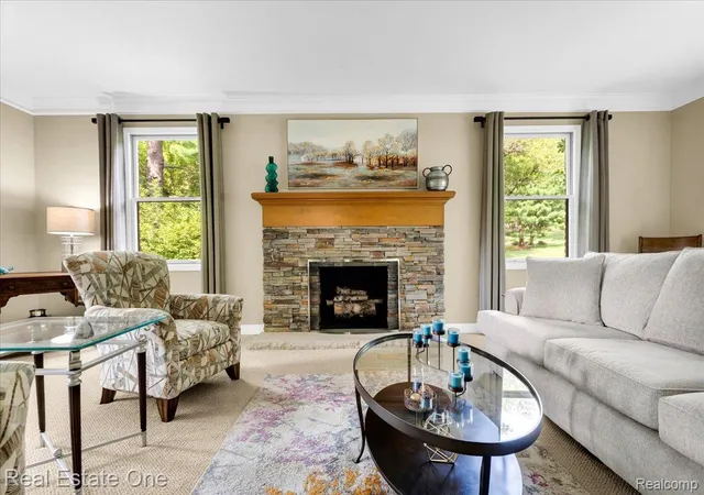 4th image of 714 Heritage Dr, Milford, MI 48381 | MLS# 20261061061