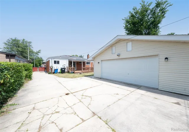 21st image of 1575 W 13 Mile Rd, Madison Heights, MI 48071 | MLS# 20261061062