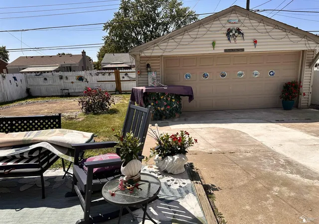 17th image of 15450 Churchill St, Southgate, MI 48195 | MLS# 57050217298