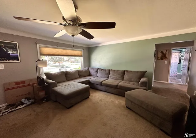 2nd image of 15450 Churchill St, Southgate, MI 48195 | MLS# 57050217298