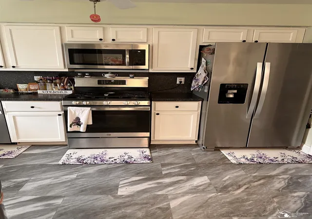 4th image of 15450 Churchill St, Southgate, MI 48195 | MLS# 57050217298