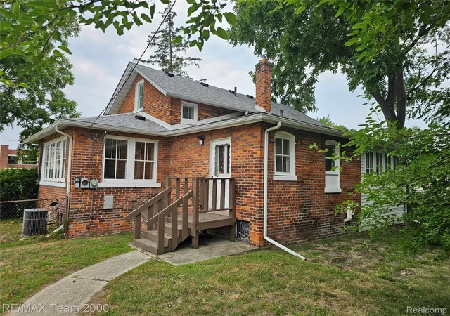 Photo 4 of Single family home for sale at 24416 Hass St, Dearborn Heights, MI 48127 | MLS# 20261061077 | Listing updated on 2026-08-18
