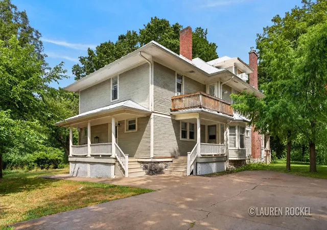 image of 4550 Bowen Blvd Se, Grand Rapids, MI 49508 | MLS# 65026040418