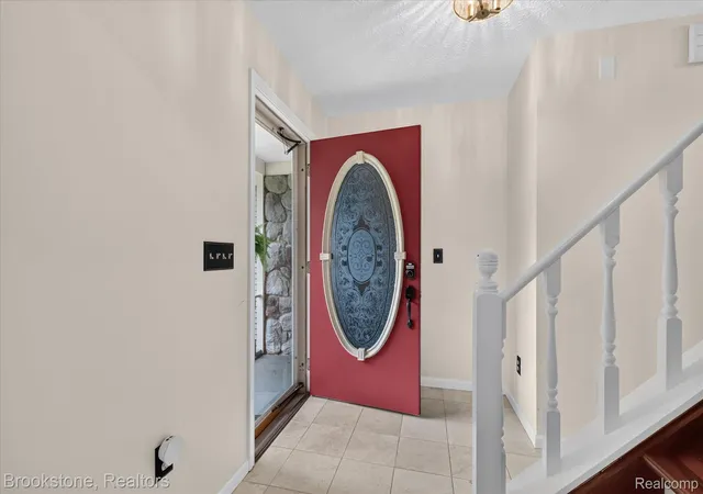 Photo 4 of Single family home for sale at 368 Bonnie Cir, Howell, MI 48843 | MLS# 20261061091 | Listing updated on 2026-08-29