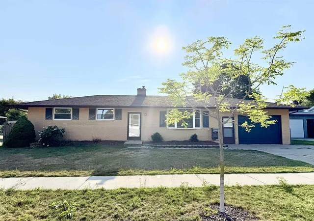 1st image of 5368 Durwood Dr, Swartz Creek, MI 48473 | MLS# 5050217307