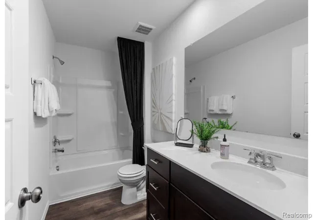 11th image of 4117 Dogwood Dr, Milford, MI 48381 | MLS# 20261061097