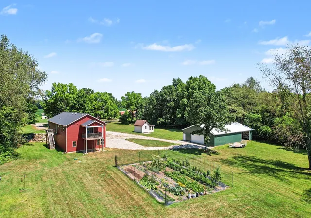 2nd image of 10064 Love Rd, Bellevue, MI 49021 | MLS# 66026040434