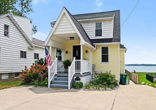 2nd image of 345 Ruddiman Dr, Muskegon, MI 49445 | MLS# 71026040433