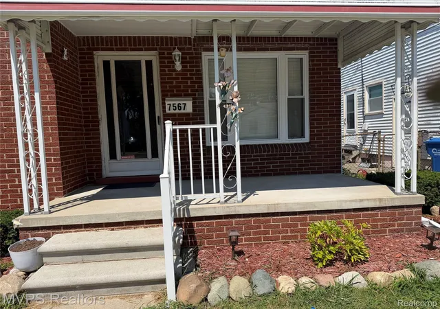 Photo 2 of Single family home for sale at 7567 Timken Ave, Warren, MI 48091 | MLS# 20261061112 | Listing updated on 2026-08-04