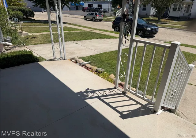 Photo 3 of Single family home for sale at 7567 Timken Ave, Warren, MI 48091 | MLS# 20261061112 | Listing updated on 2026-08-04