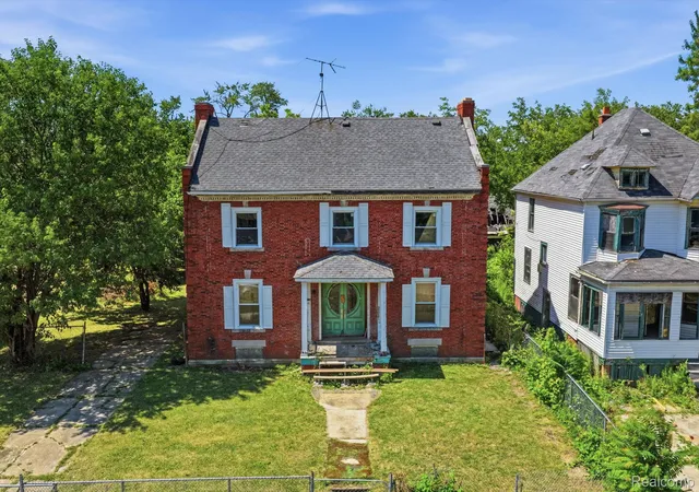 3rd image of 1539 Montclair St, Detroit, MI 48214 | MLS# 20261061113