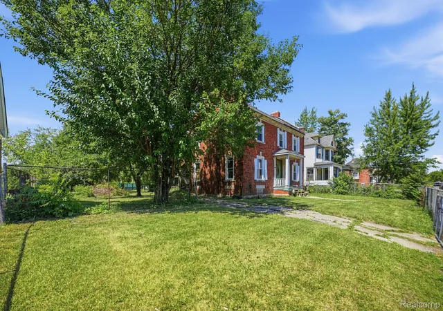 4th image of 1539 Montclair St, Detroit, MI 48214 | MLS# 20261061113