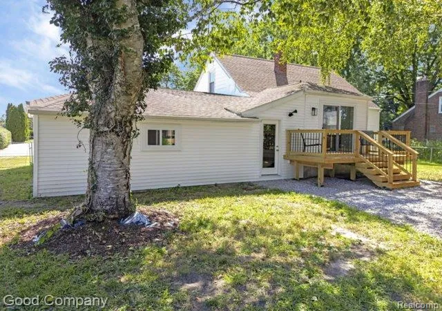 Photo 3 of Single family home for sale at 23161 Hill Ave, Warren, MI 48091 | MLS# 20261061118 | Listing updated on 2026-09-17