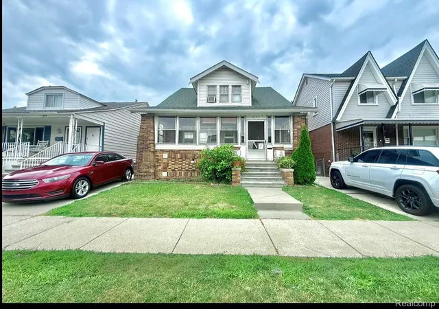 Photo 1 of Single family home for sale at 4553 Curtis St, Dearborn, MI 48126 | MLS# 20261061124 | Listing updated on 2026-08-04