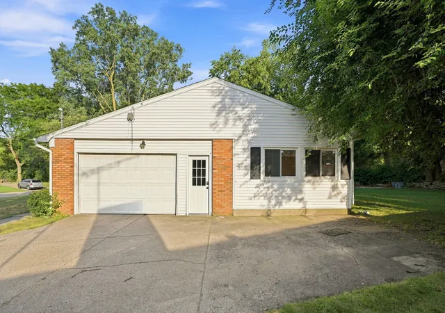 5th image of 3501 Newcastle Dr Se, Grand Rapids, MI 49508 | MLS# 65026040438