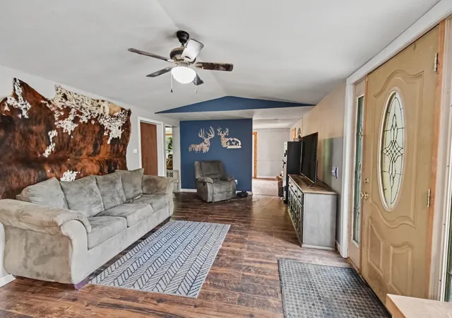 Photo 3 of Single family home for sale at 17290 Pierce Rd, Stanwood, MI 49346 | MLS# 72026040437 | Listing updated on 2026-08-18