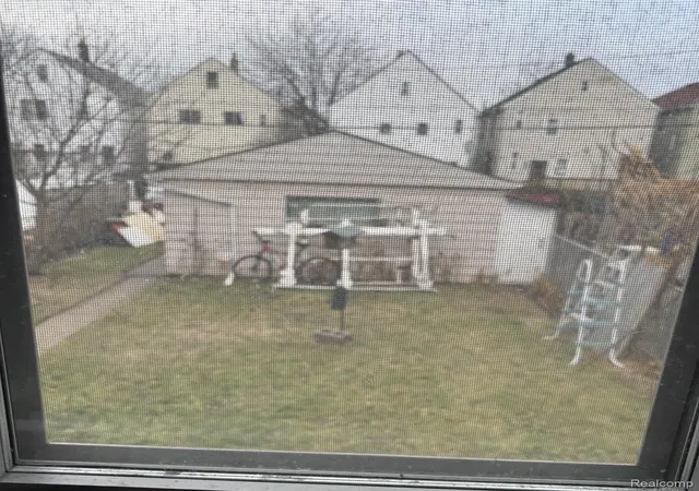10th image of 2255 Yemans St, Hamtramck, MI 48212 | MLS# 20261061133