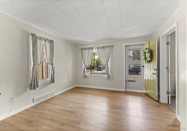 5th image of 1644 Liberty Ave, Lincoln Park, MI 48146 | MLS# 20261061157
