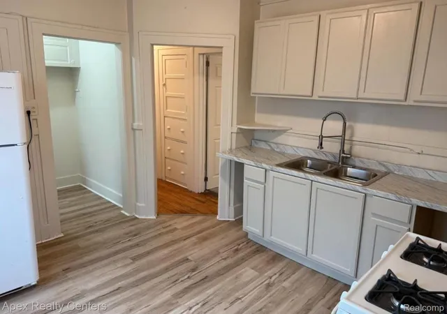 2nd image of 12144 Washburn St, Detroit, MI 48204 | MLS# 20261061159