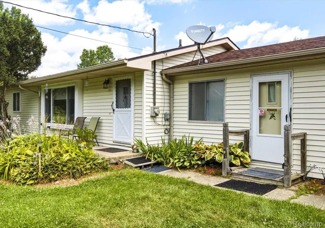 Photo 4 of Single family home for sale at 3384 Quain Rd, Emmett, MI 48022 | MLS# 20261061173 | Listing updated on 2026-09-30