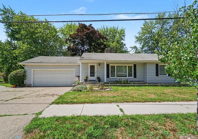 2nd image of 601 N Brown St, Mount Pleasant, MI 48858 | MLS# 79080071908