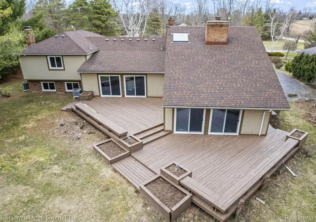 4th image of 5910 Cedar Knoll Dr, Brighton, MI 48116 | MLS# 20261061180