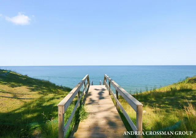 image of 1215 Ash Dr, South Haven, MI 49090 | MLS# 71026040452