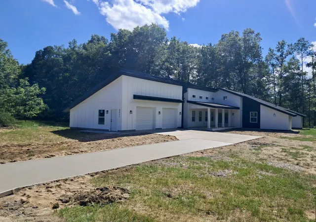 image of 8411 Peninsula Dr W, Stanwood, MI 49346 | MLS# 65026040459