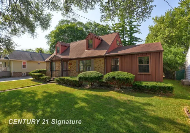 Photo 1 of Single family home for sale at 1525 Beech St, Saginaw, MI 48602 | MLS# 61050217344 | Listing updated on 2026-08-04